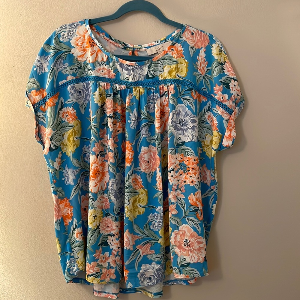 LOFT floral print top, new with tags.